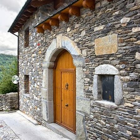 Apartamentos Casa Riu Sahun Zewnętrze zdjęcie