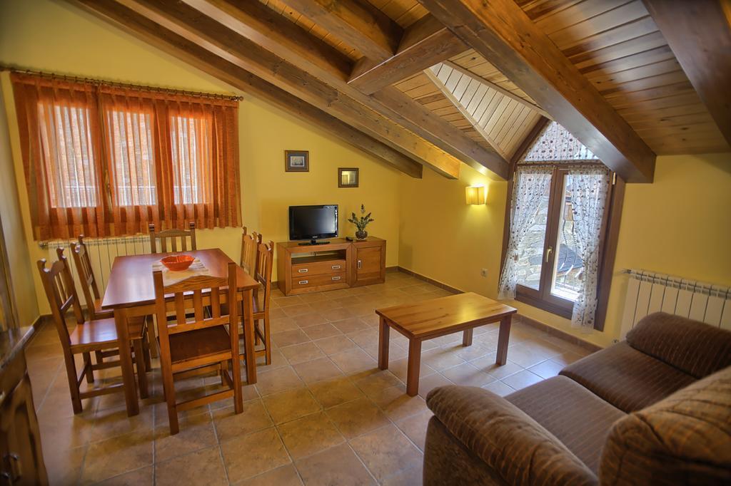 Apartamentos Casa Riu Sahun Pokój zdjęcie