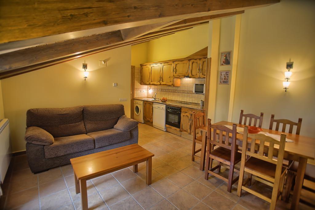 Apartamentos Casa Riu Sahun Pokój zdjęcie